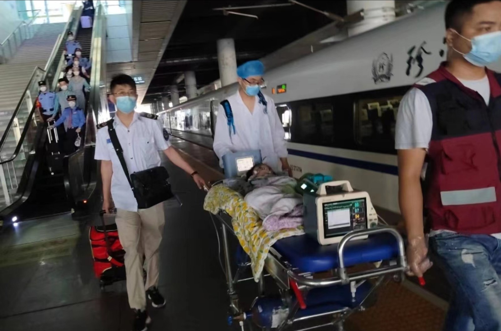 洪江市高铁转运公司